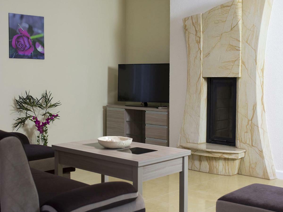 Louisapark Villa Lagow  Ngoại thất bức ảnh